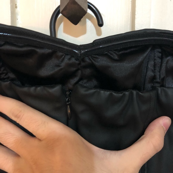 Dress - Picture 3 of 4